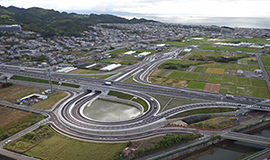 東名高速道路　東名静岡東スマートインターチェンジ舗装工事